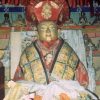 Kyobpa Jigten Sumgön Statue im Stammkloster Drikung Thil